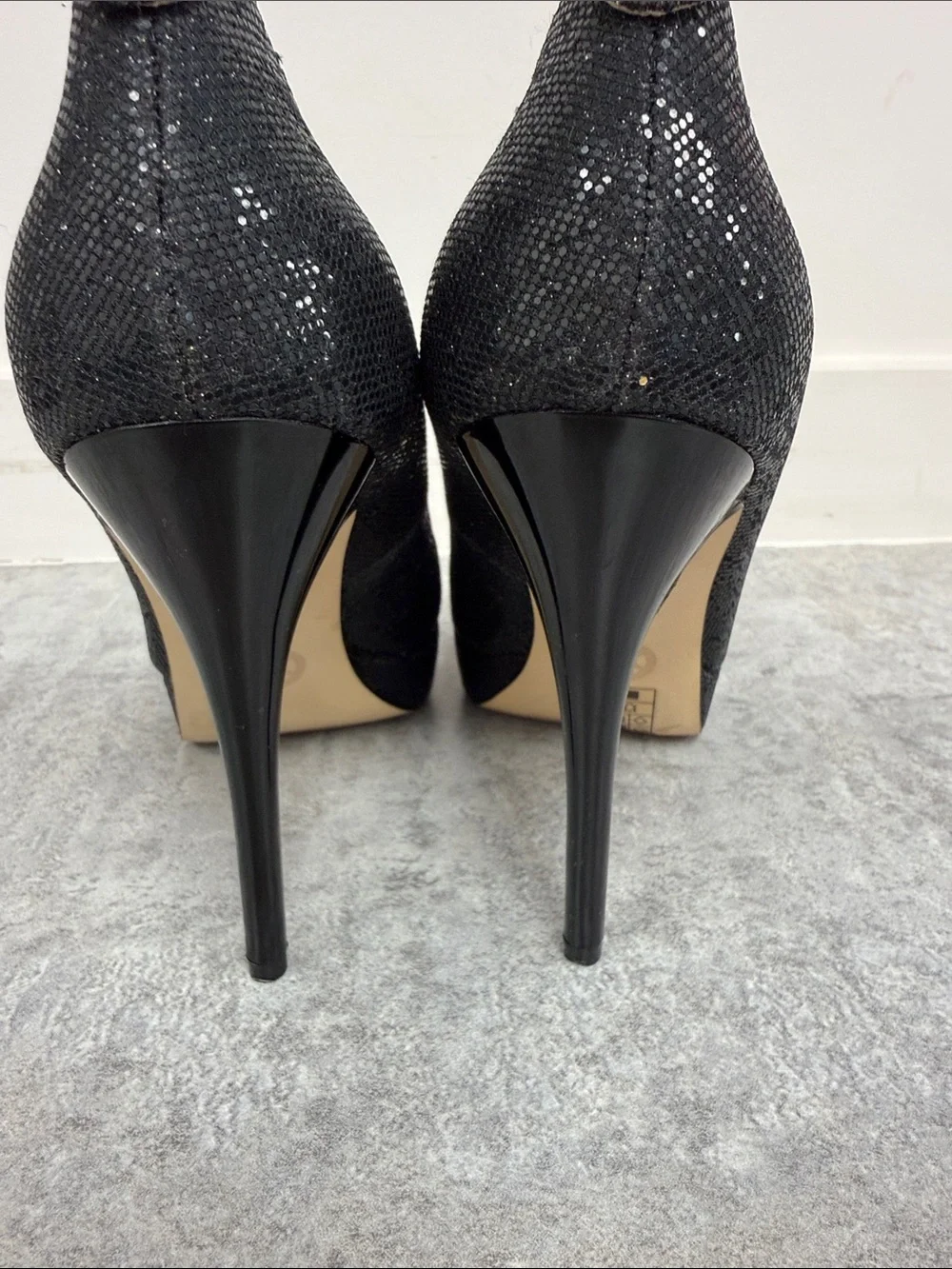 Michael Kors Black Sequin Peep-Toe Stiletto Heels sz 6